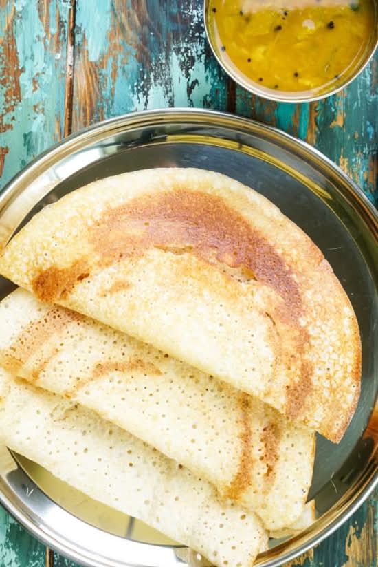 Dosa (5 Pieces W Sambar  & Chutney)