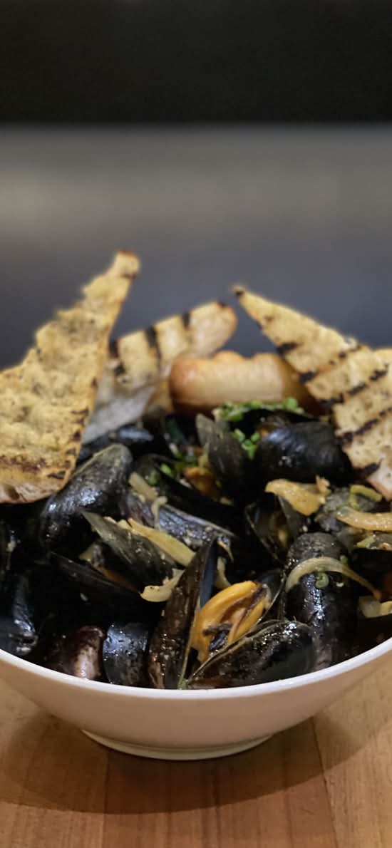 Mussels, Curry Sauce