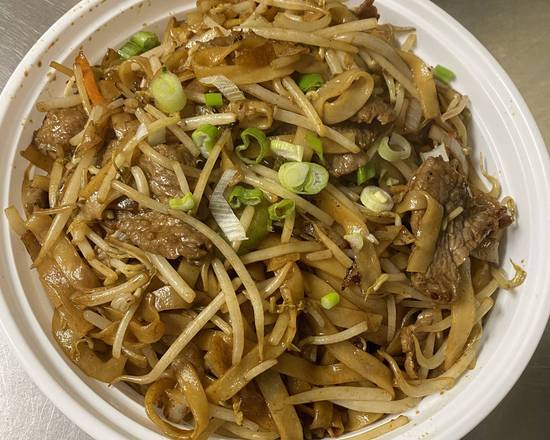 Beef Ho Fun ( rice noodle)