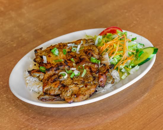 32. Grilled Lemongrass Chicken - Com Ga Nuong