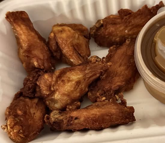 8 Chicken Wings