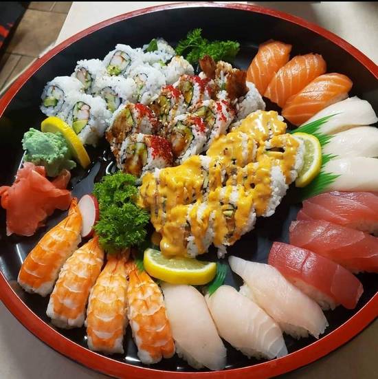 Nigiri Sushi & Roll Boat