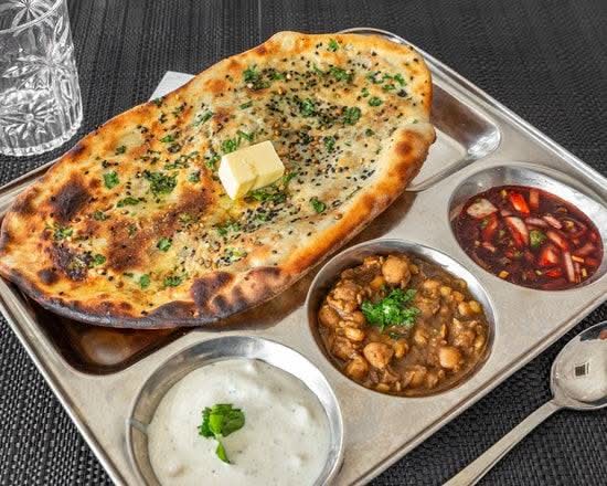 Amritsari Kulcha Chole