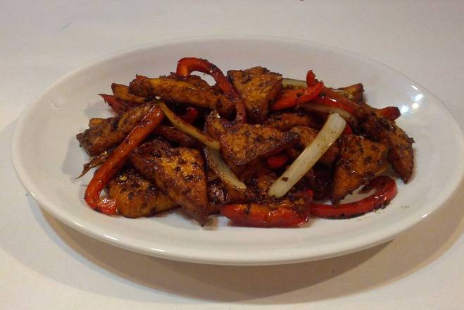 Chili Paneer with Peppers & Onions (Dry)