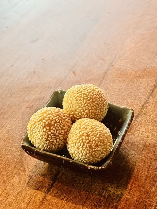 Sesame Ball (3pc)