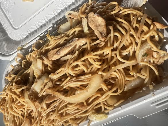 Chicken Lo Mein
