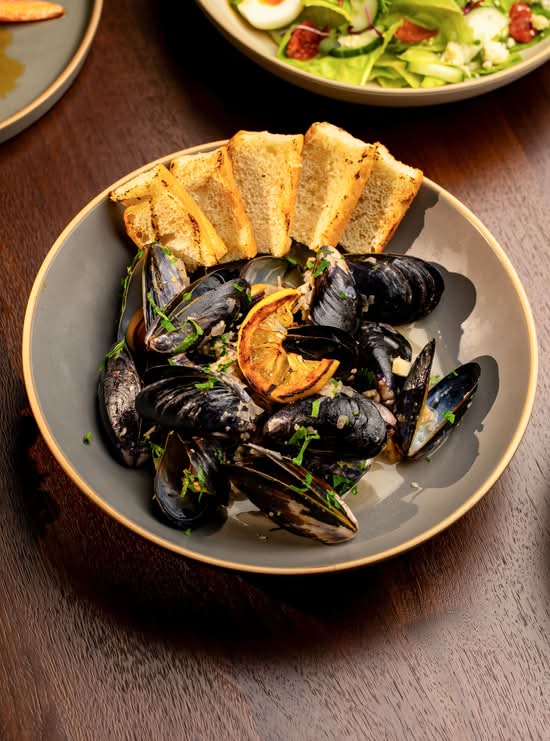 Steamed Mussels