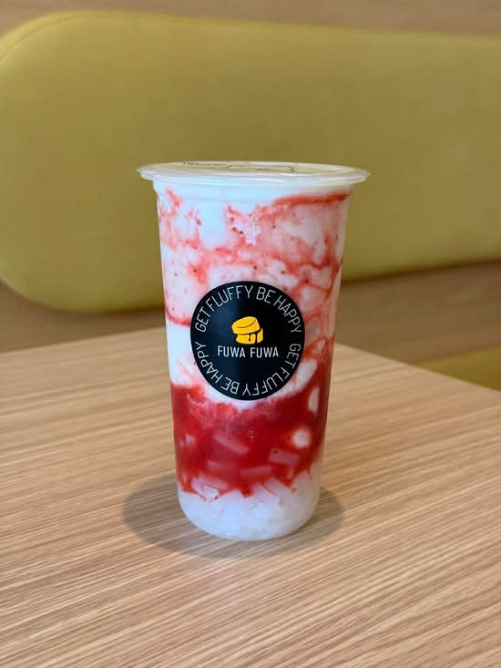 Strawberry Banana Coconut with Coconut Jelly