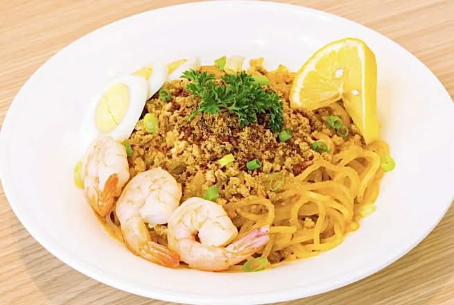 Rice Stick Noodles (Pansit Palabok)