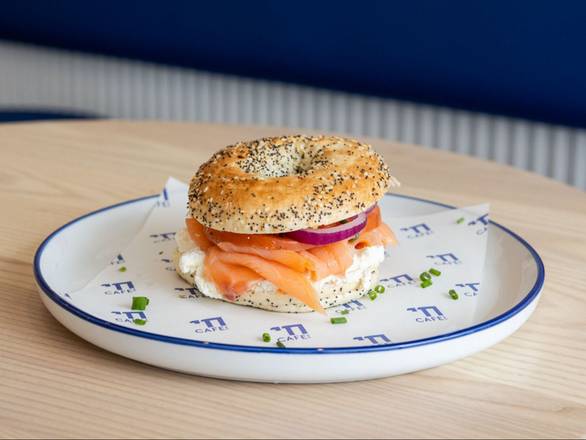 Smoked Salmon and Cream Cheese Sandwich
