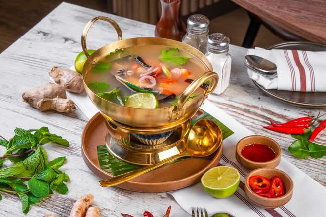 Poh Taek Hot Pot