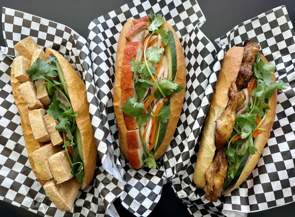 101 Banh Mi Heo Quay