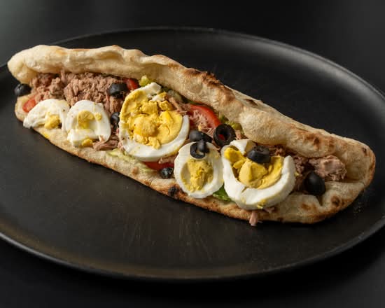 Pan Bagnat Méditerranéen / Mediterranean Sandwich