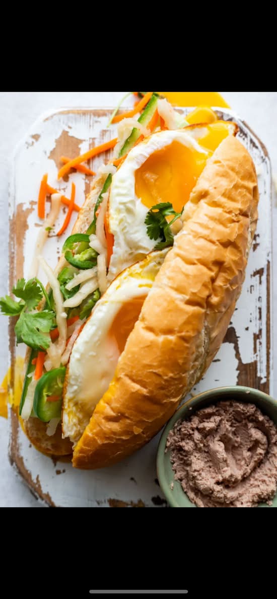 47. Bánh Mì Pate Heo Trứng Chiên/ Fry Egg And Pork Pate Sub