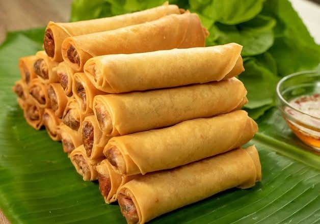 Chả Giò Thịt Trong Tủ Đá/Frozen Pork Spring Rolls 10 pcs