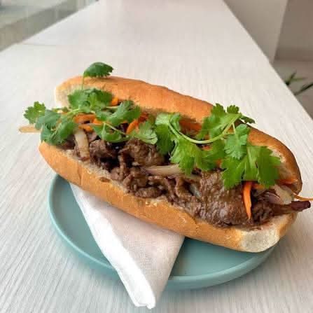 46. Bánh Mì Thịt Bò/ Beef Sub