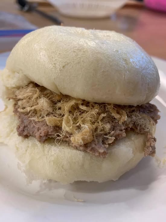 51. Bánh Bao Kẹp Pate Và Ruốc/ Pate And Pork Floss Bao Bun ( Popular )