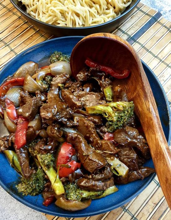 88B. Sichuan Style Beef Noodle