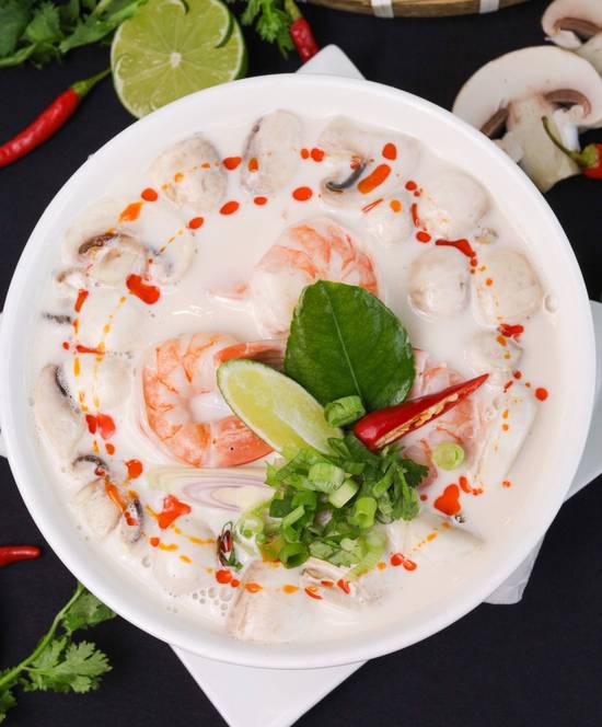 Tom Kha