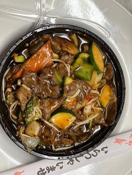 B5. Beef with Mix Veg