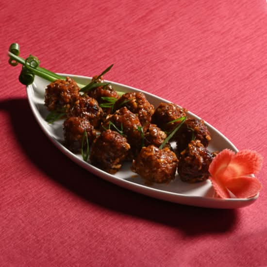 VEG. MANCHURIAN (DRY / GRAVY)