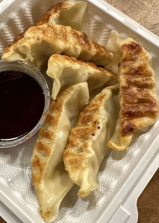 Pork Gyoza ( 6pcs )