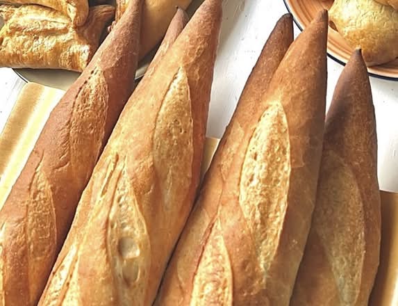 🥖 French Baguette Family Pack – 4 Traditional baguettes