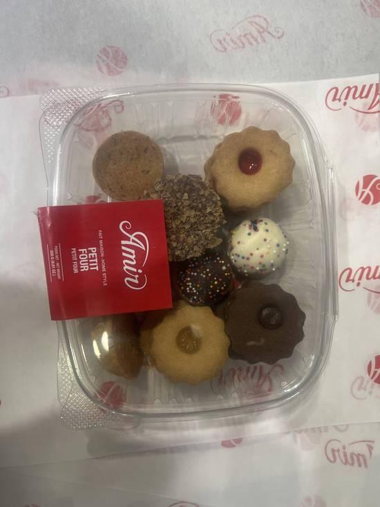 Petit Four