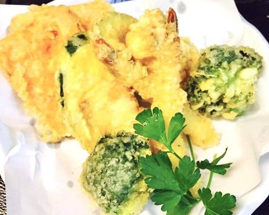 Assorted Tempura (10 pcs)