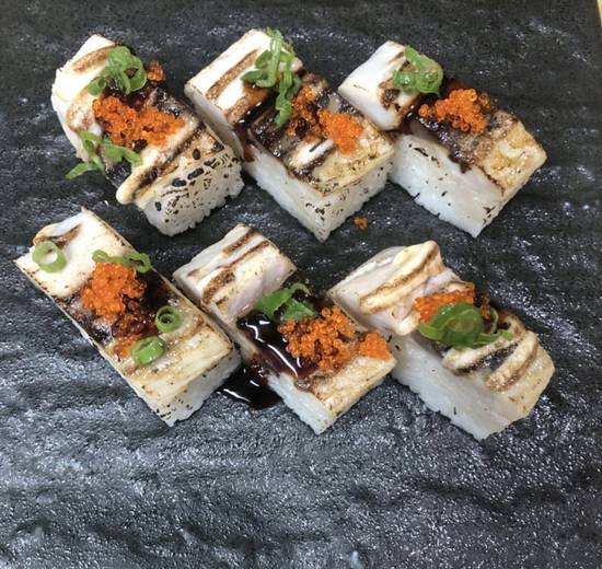 Sime-saba oshi sushi