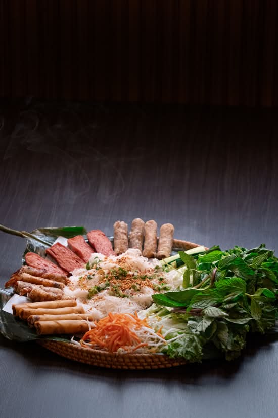 Traditional Platter (16 Pcs) - Banh Hoi Gia Truyen Cuty Quan
