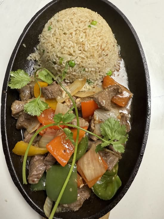 Shaking Beef Salad - Bo Luc Lac Xa Lach
