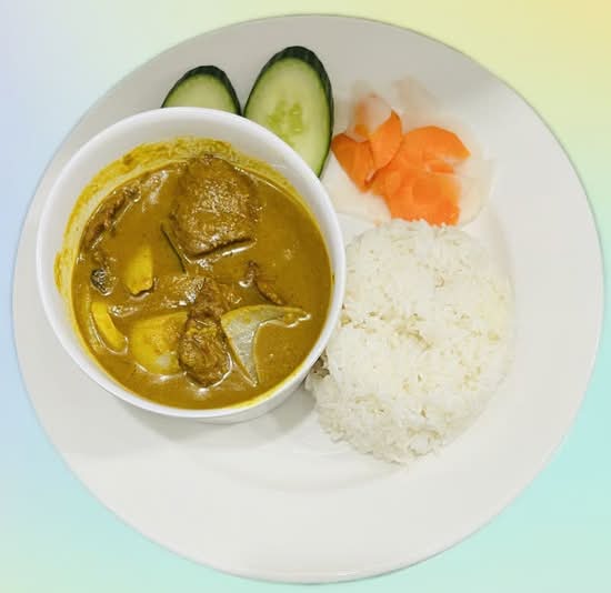 R11 Curry Beef On Rice