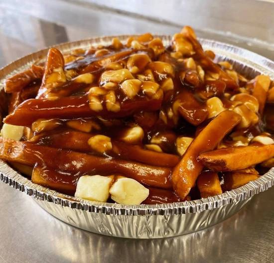 Family Size Poutine