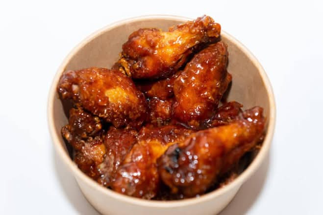 W&B CHICKEN WINGS (6 PC)
