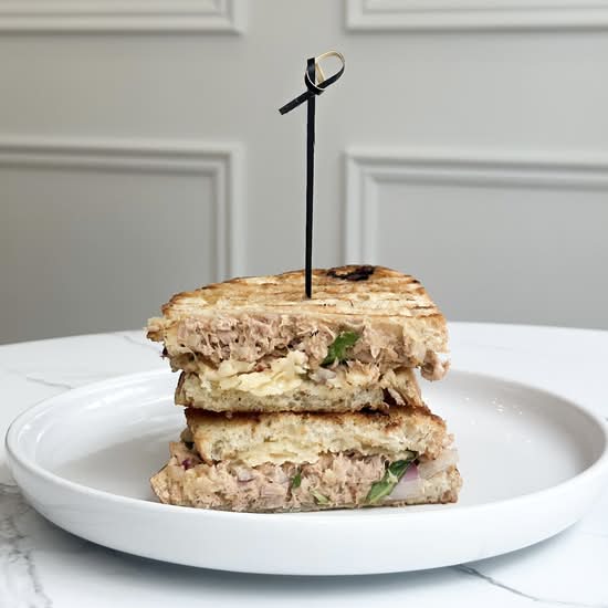 Spicy Tuna Cheesy Melt