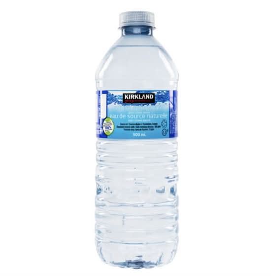 Bouteille D'eau/ Water bottle