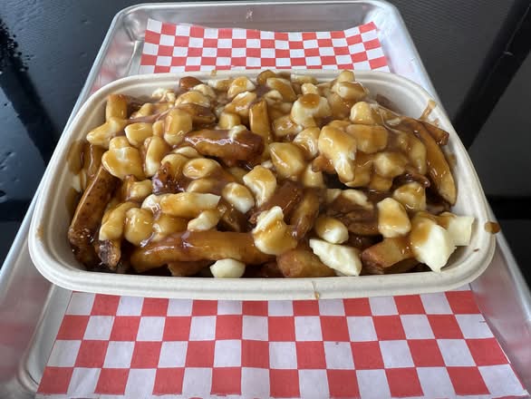 Classic Poutine