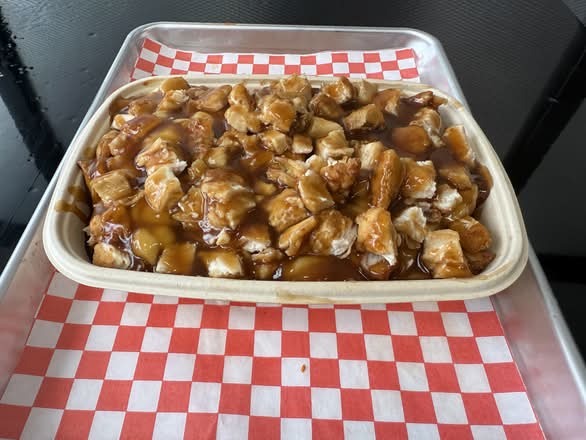 Crispy Chicken Poutine