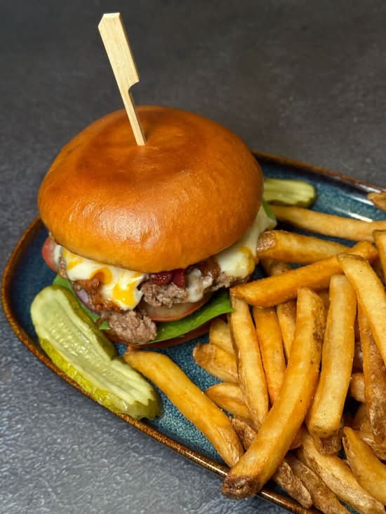 Poseidon Bacon Cheeseburger