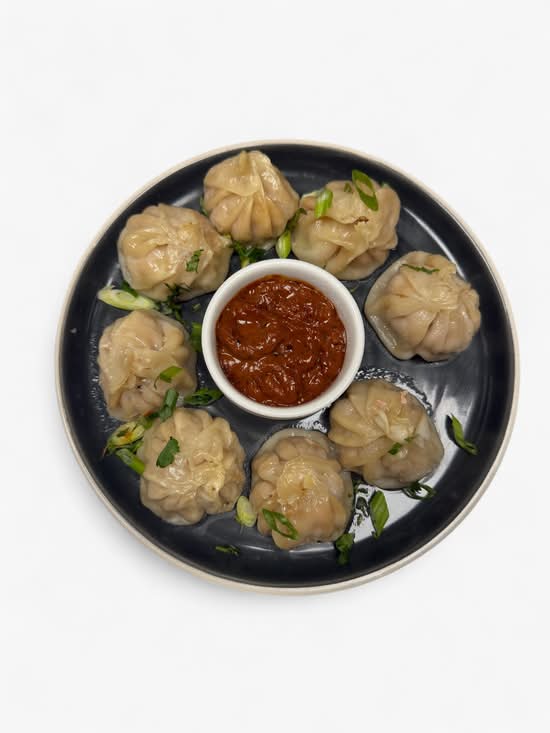 Chicken Momo’s (dumplings) (8pcs)