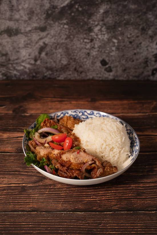 Kao Yum Gai-Zaab ข้าวยำไก่แซ่บ