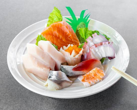Assorted Sashimi (14 pcs)