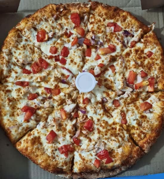 Butter Chicken Pizza (14" Large)