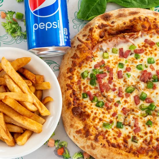 1 Pizza 9’’, 1 Petite Frites / 1 Pizza 9'', 1 Small Fries