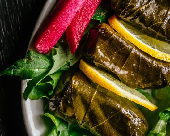 4. Feuilles de vignes / Vine Leaves