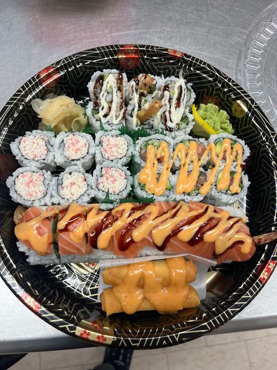 Small Roll Tray (28 pcs)
