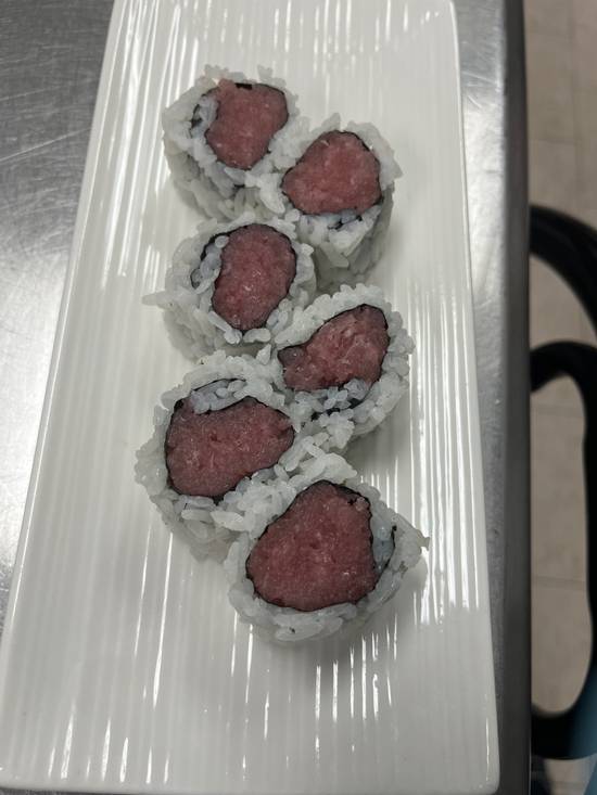 Tuna Roll (6 pcs)