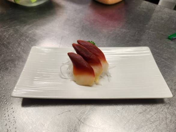 Surf Clam Sashimi (3 pcs)