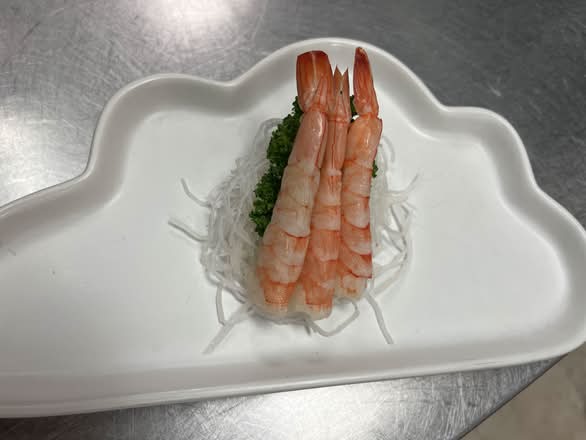 Shrimp Sashimi (3 pcs)